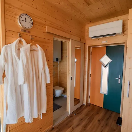 Wild Park Panorama With Hot Tub And Sauna Apartment